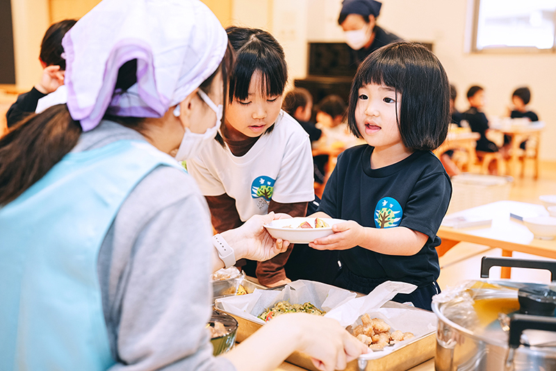 給食